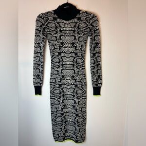Zara Women’s Bodycon Sweater Dress Black Snakeskin Mock Neck Long Sleeve Size M